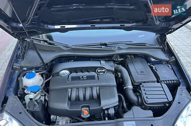 Хэтчбек Volkswagen Golf 2007 в 