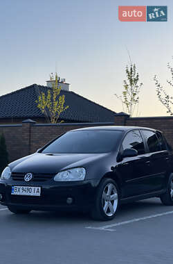 Хэтчбек Volkswagen Golf 2008 в 