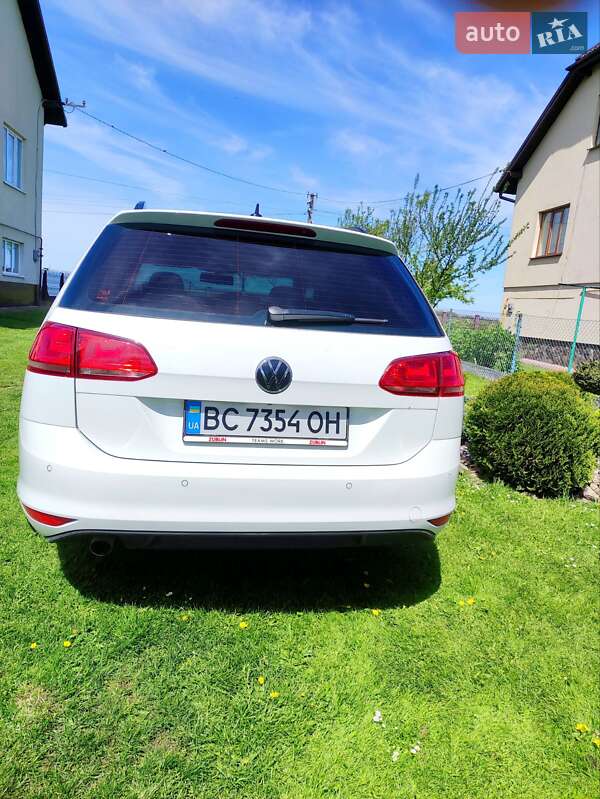 Універсал Volkswagen Golf 2014 в Львові