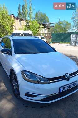 Универсал Volkswagen Golf 2017 в 