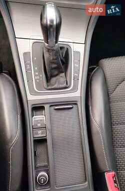 Універсал Volkswagen Golf 2014 в 