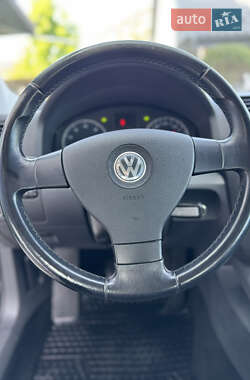 Хетчбек Volkswagen Golf 2007 в 