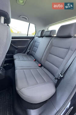 Хетчбек Volkswagen Golf 2007 в 