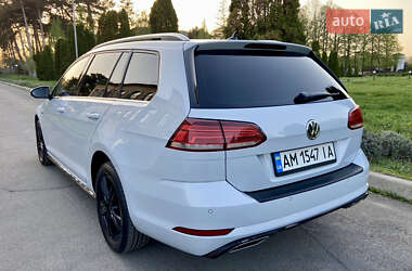 Универсал Volkswagen Golf 2017 в 