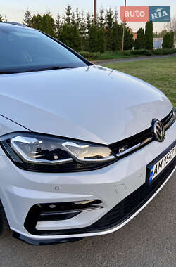 Универсал Volkswagen Golf 2017 в 
