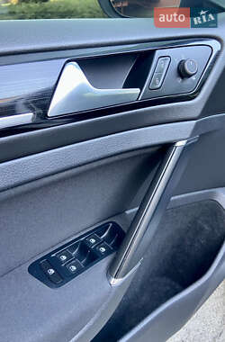Универсал Volkswagen Golf 2017 в 