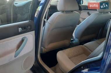 Універсал Volkswagen Golf 2003 в 