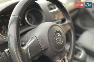 Хетчбек Volkswagen Golf 2009 в 