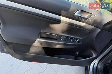 Универсал Volkswagen Golf 2010 в 