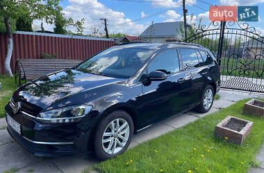 Універсал Volkswagen Golf 2017 в 