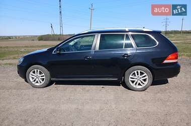 Универсал Volkswagen Golf 2011 в 