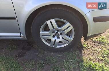 Универсал Volkswagen Golf 2001 в 