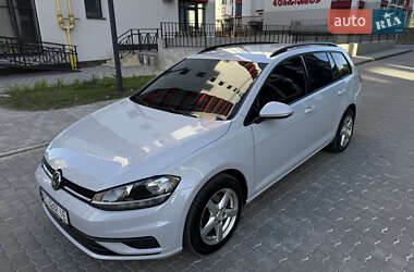 Універсал Volkswagen Golf 2018 в 