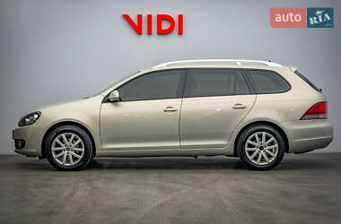 Универсал Volkswagen Golf 2011 в 