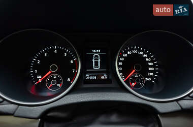 Универсал Volkswagen Golf 2011 в 