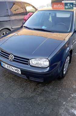 Хетчбек Volkswagen Golf 1998 в 