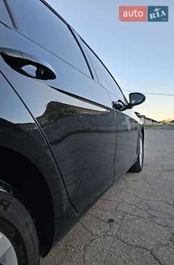 Хэтчбек Volkswagen Golf 2014 в 