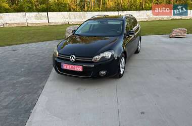 Універсал Volkswagen Golf 2010 в Луцьку