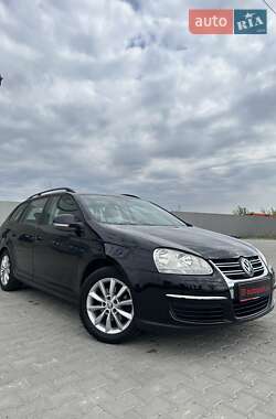 Універсал Volkswagen Golf 2008 в 