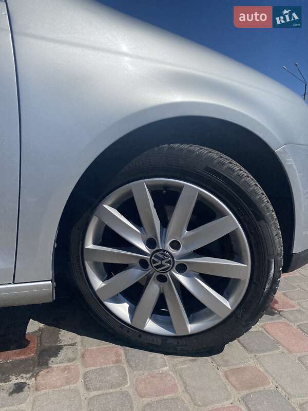 Универсал Volkswagen Golf 2009 в Днепре