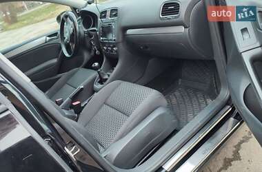 Хэтчбек Volkswagen Golf 2009 в 
