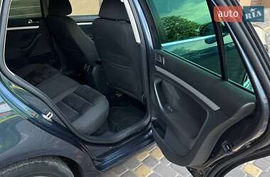 Універсал Volkswagen Golf 2010 в 