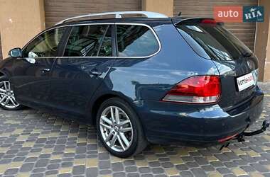 Універсал Volkswagen Golf 2010 в 