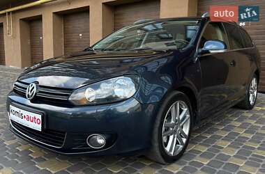 Універсал Volkswagen Golf 2010 в 