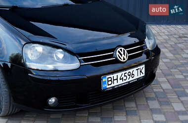 Хэтчбек Volkswagen Golf 2008 в 