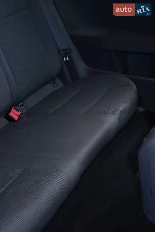 Хетчбек Volkswagen Golf 2008 в Веселиновому