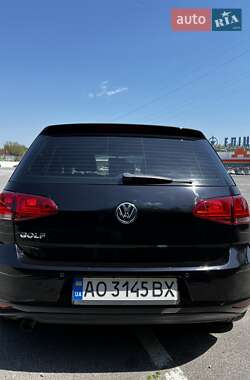 Хетчбек Volkswagen Golf 2013 в 