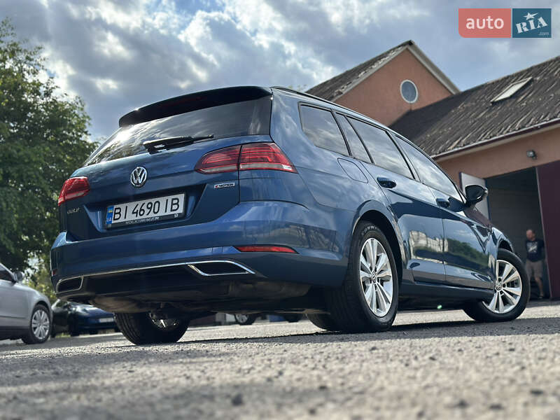 Універсал Volkswagen Golf 2019 в Мукачевому