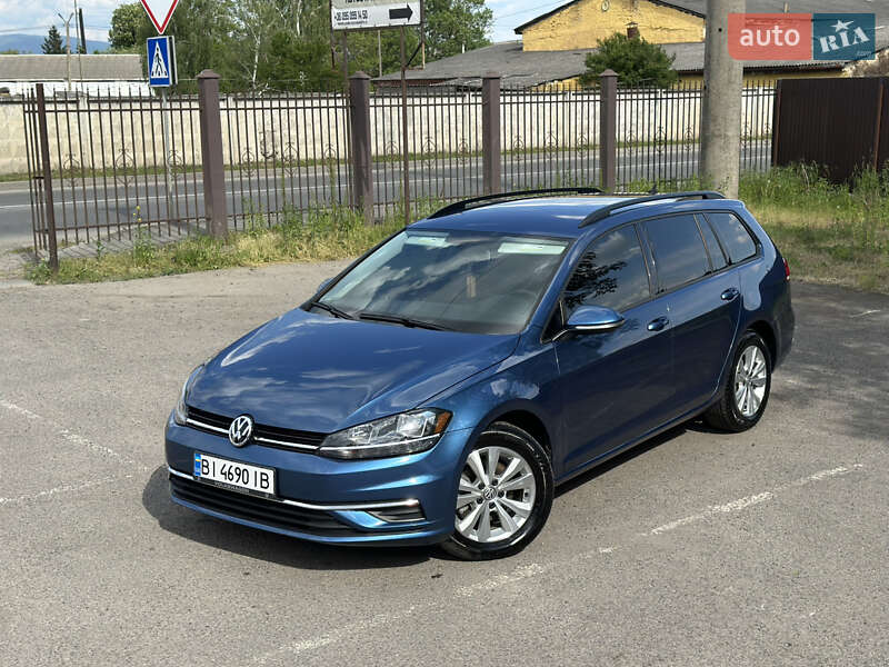 Універсал Volkswagen Golf 2019 в Мукачевому