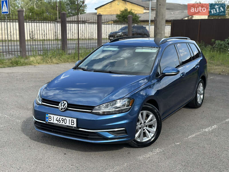 Універсал Volkswagen Golf 2019 в Мукачевому