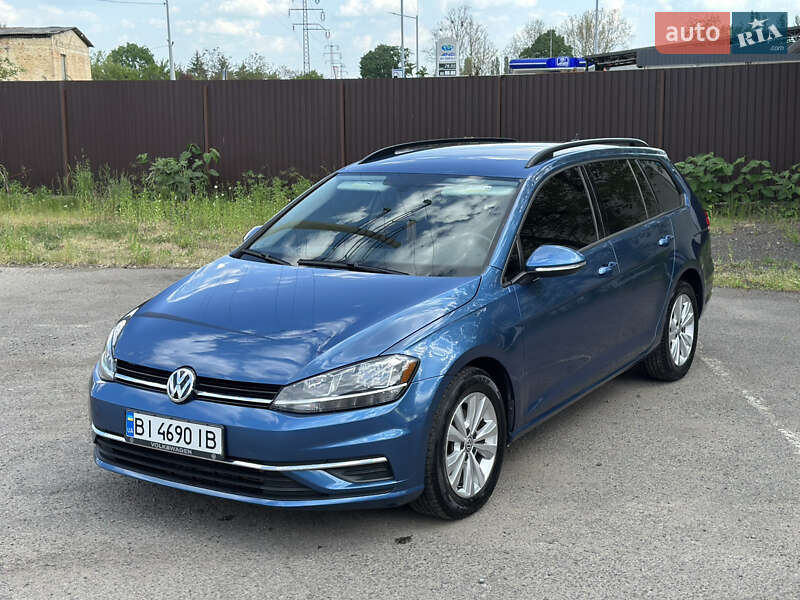 Універсал Volkswagen Golf 2019 в Мукачевому