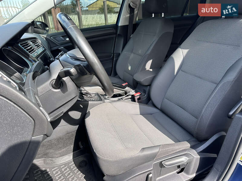 Універсал Volkswagen Golf 2019 в Мукачевому