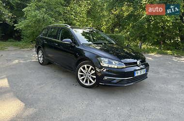 Универсал Volkswagen Golf 2018 в Львове
