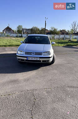 Хэтчбек Volkswagen Golf 2001 в Мукачево