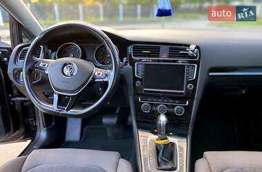 Универсал Volkswagen Golf 2016 в 