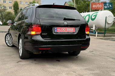 Універсал Volkswagen Golf 2011 в 
