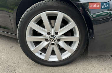Універсал Volkswagen Golf 2011 в 