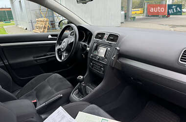 Універсал Volkswagen Golf 2011 в 