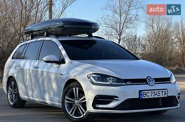 Універсал Volkswagen Golf 2019 в 
