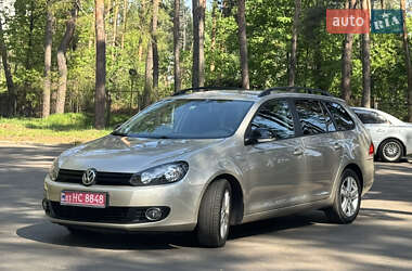 Універсал Volkswagen Golf 2012 в 