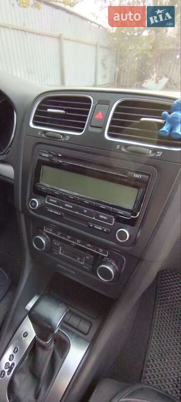 Хэтчбек Volkswagen Golf 2010 в Фастове
