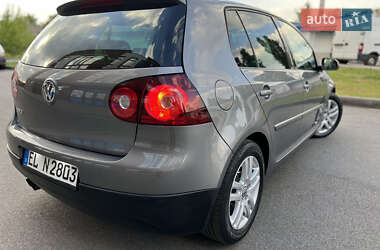 Хэтчбек Volkswagen Golf 2009 в 