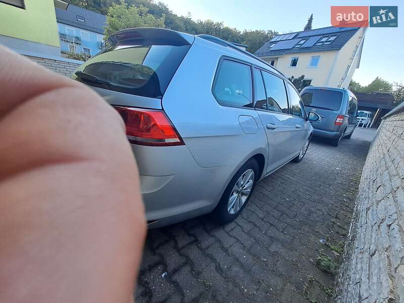 Універсал Volkswagen Golf 2016 в Черкасах