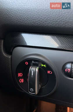 Хэтчбек Volkswagen Golf 2010 в 