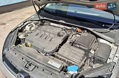 Универсал Volkswagen Golf 2014 в 