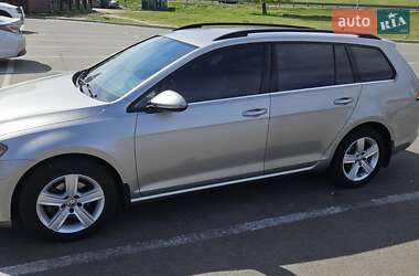 Універсал Volkswagen Golf 2015 в 